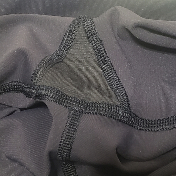 Lululemon Sz 4 Mix & Mesh 21" Leggings in Midnight - Picture 14 of 16